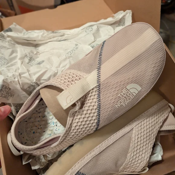 The North Face Base camp Mule - Picture 2 of 4